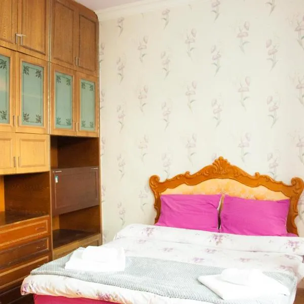 Azhdahak B&B in Geghashen , Abovyan，位于Kamaris的酒店