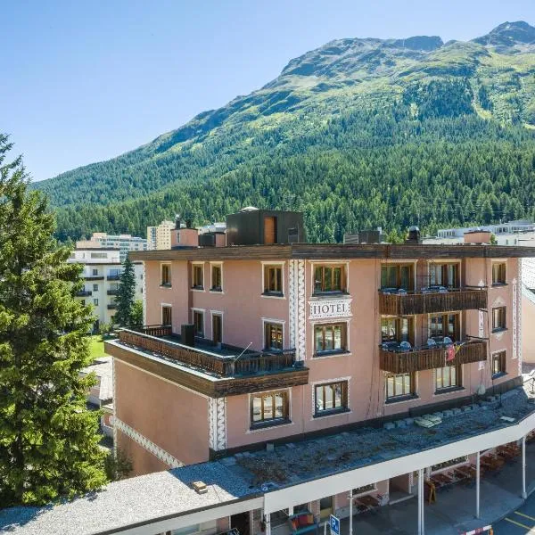 Hotel Corvatsch，位于Sankt Moritz-Bad的酒店