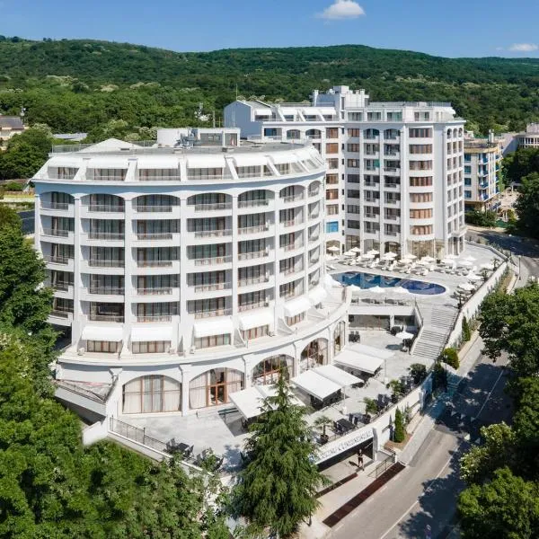 Hotel Continental，位于Osenovo的酒店