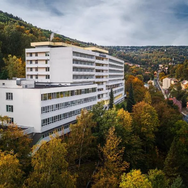 Hotel Běhounek，位于Mariánská的酒店