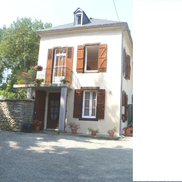 Gite Le Moulin prés de Tarbes, Lourdes, Bagnères de bigorre 2 à 6 personnes, deux étoiles，位于Mascaras的酒店