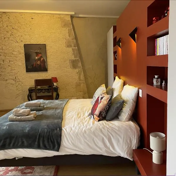 Chambre d'hôte, Château de Meauce Louise et Marie，位于Saincaize-Meauce的酒店