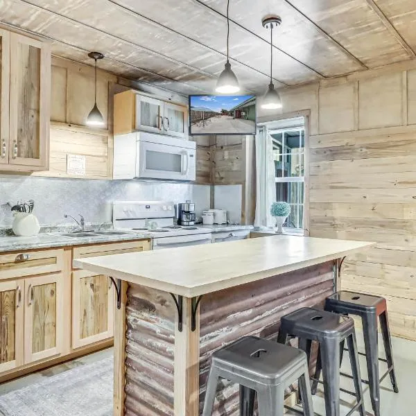 Casas Coastal Experience Cabin B，位于罗克波特的酒店
