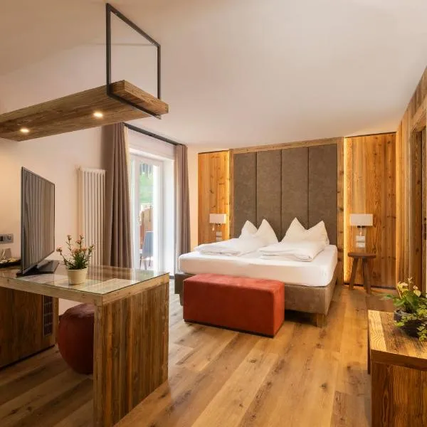 Active Hotel Pineta，位于巴塞尔加·迪·皮纳的酒店