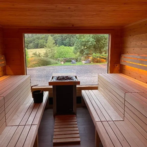 Hotel - Restaurant Bastenhaus，位于Dannenfels的酒店