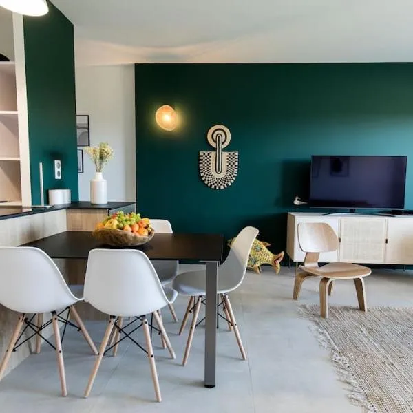 Le Gaston - Appartement vue dégagée Porto Vecchio，位于维琪奥港的酒店