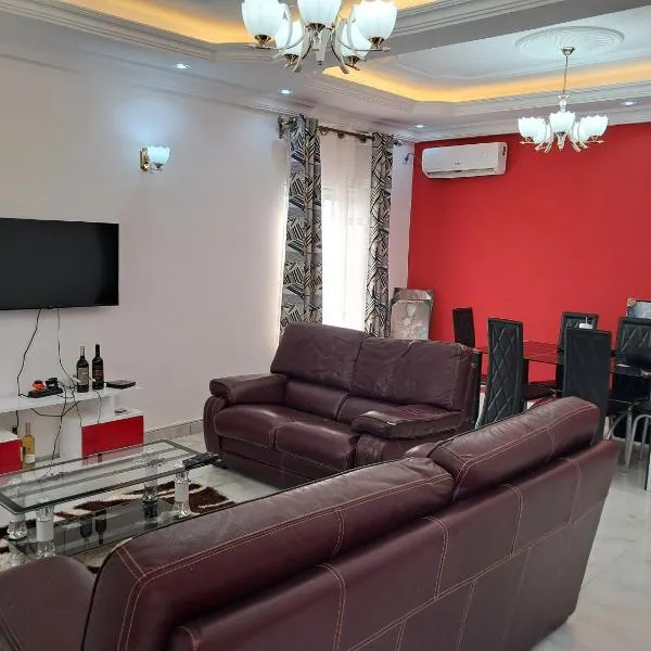 APPARTEMENT NEW STANDING CITE CHIRAC YASSA，位于Yapoma的酒店