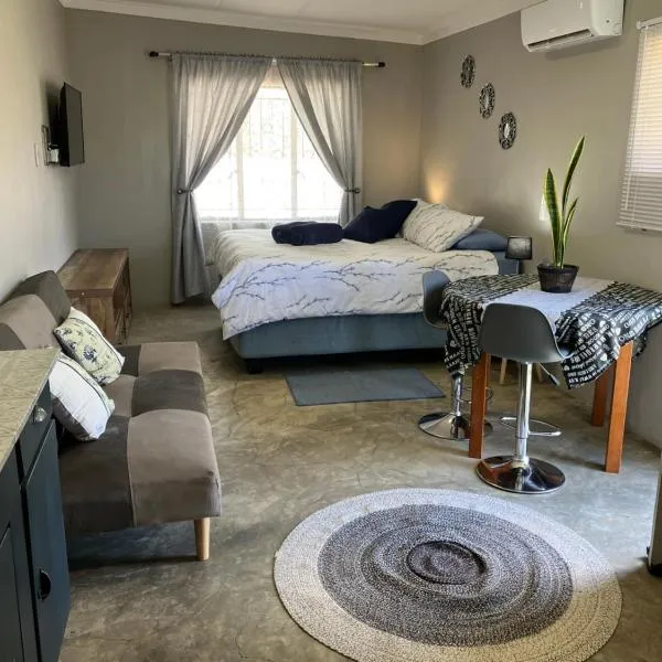 Stellies Accommodation - Room 1，位于基特曼斯胡普的酒店