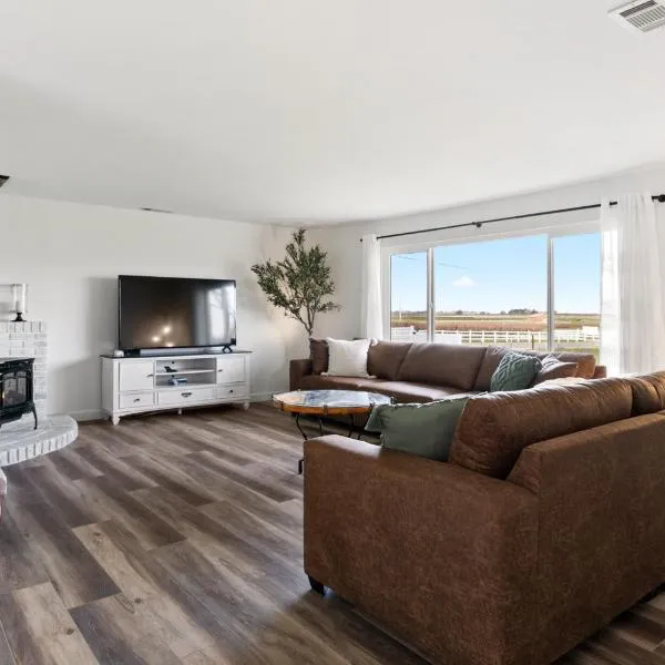 Rancho Vino- two master bedrooms，位于佩索罗伯斯的酒店