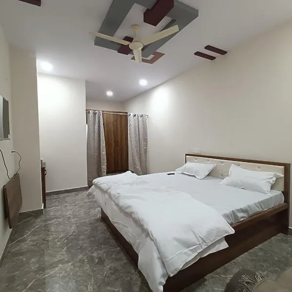 RK RESIDENCY，位于Kothakota的酒店