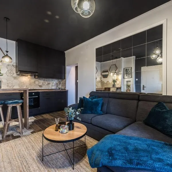 Apartments Marant - free private parking，位于扎达尔的酒店