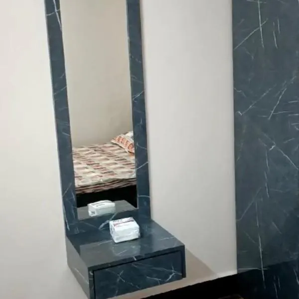 Mukadam home stay，位于奇普伦的酒店