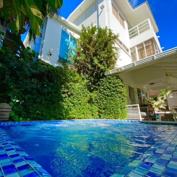 Summer House Inn San Andres，位于圣安德烈斯的酒店