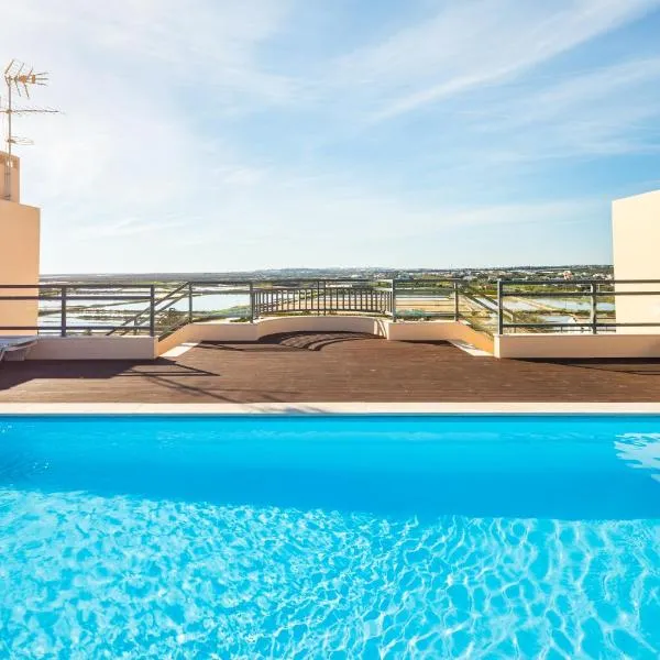 Green House - Pool on Rooftop，位于奥良的酒店