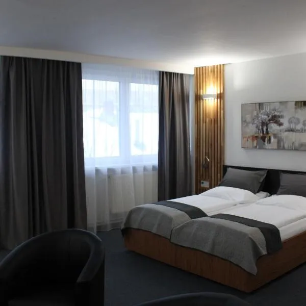 Hotel P7，位于多尔纳斯特勒霍瓦的酒店