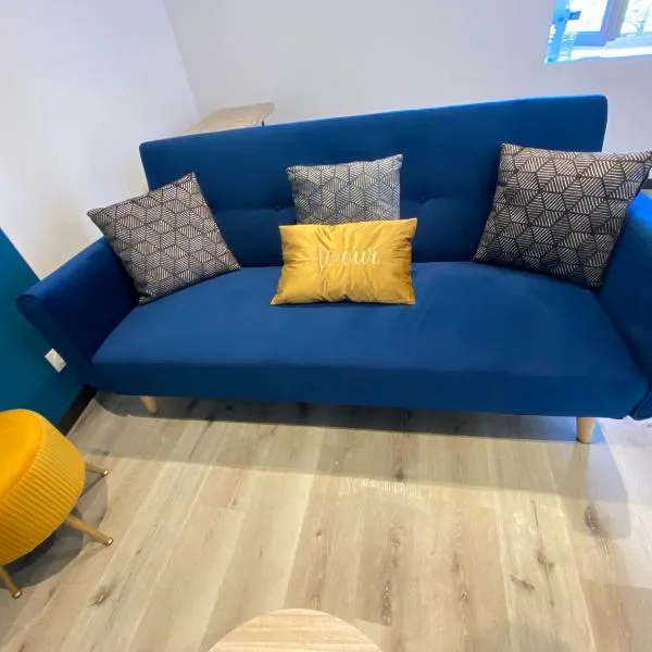 Maisonnette 2/4 personnes en bord de sevre，位于Cugand的酒店