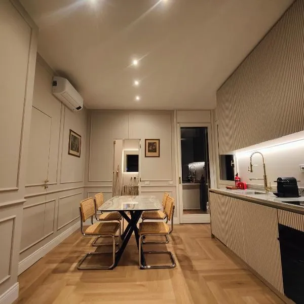Ottoboni 2A Luxury Penthouse，位于米兰的酒店