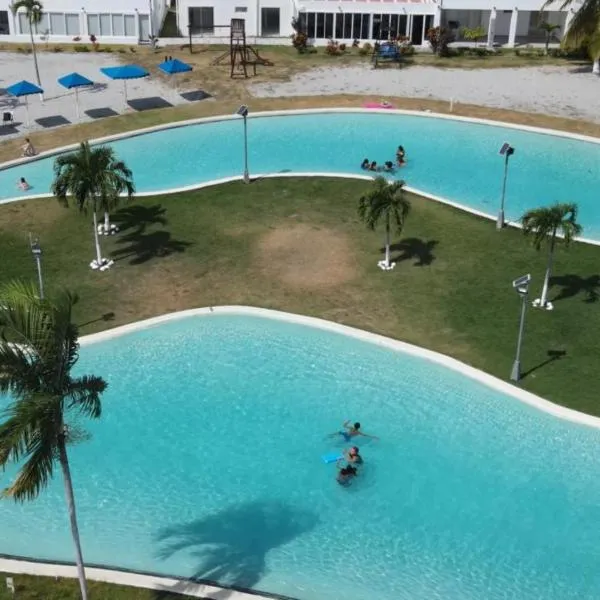 Beach-Style Pool Villa Paradise，位于El Perico的酒店