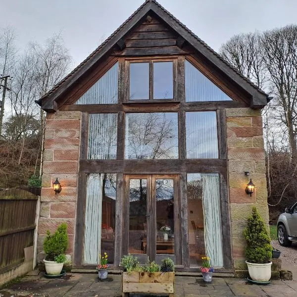 Orchard Cottage，位于Bradley in the Moors的酒店