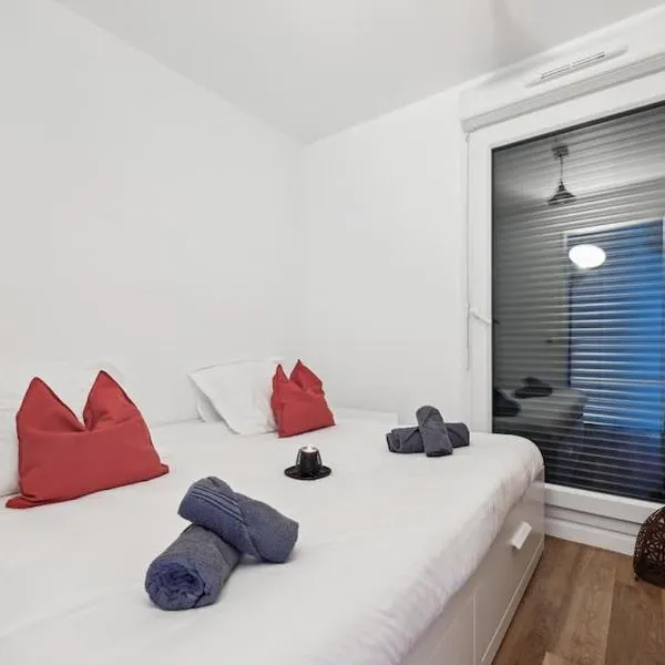 Charming 3 bedrooms - 10 min PARIS EXPO - Métro 4 & RER B，位于巴纽的酒店