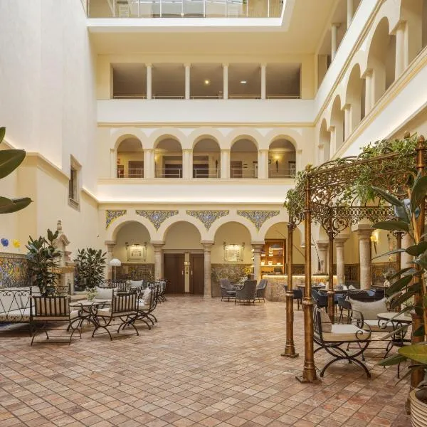 伊露尼翁梅里达宫酒店，位于梅里达的酒店