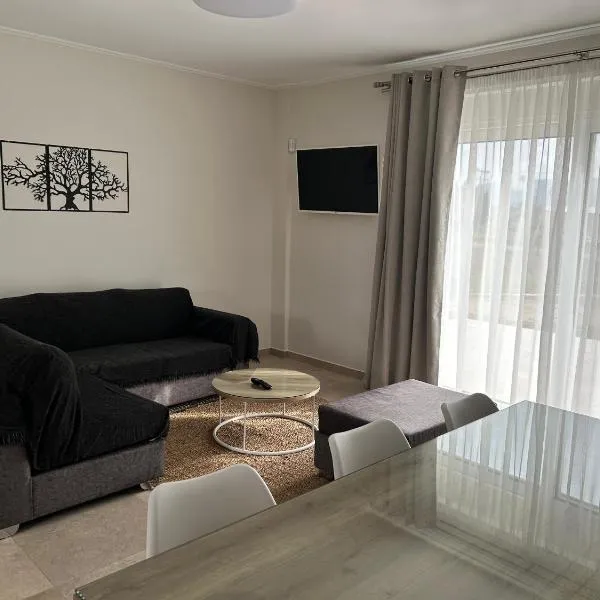 TEGEA LUXURY SUITES Athena，位于特里波利斯的酒店