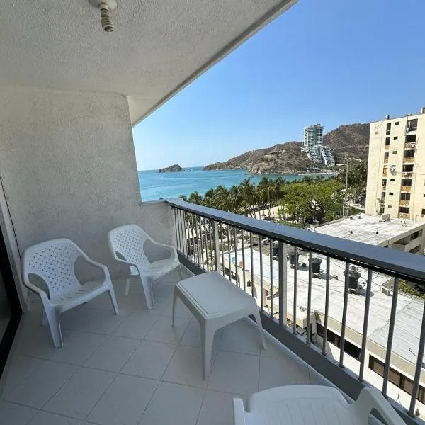 Apartamento frente al MAR Rodadero - Gaira TACOA 6 a 8 personas，位于Rodadero的酒店