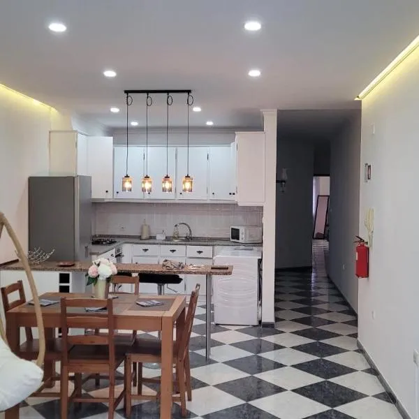 Apartment in Biscoitos Terceira，位于Raminho的酒店