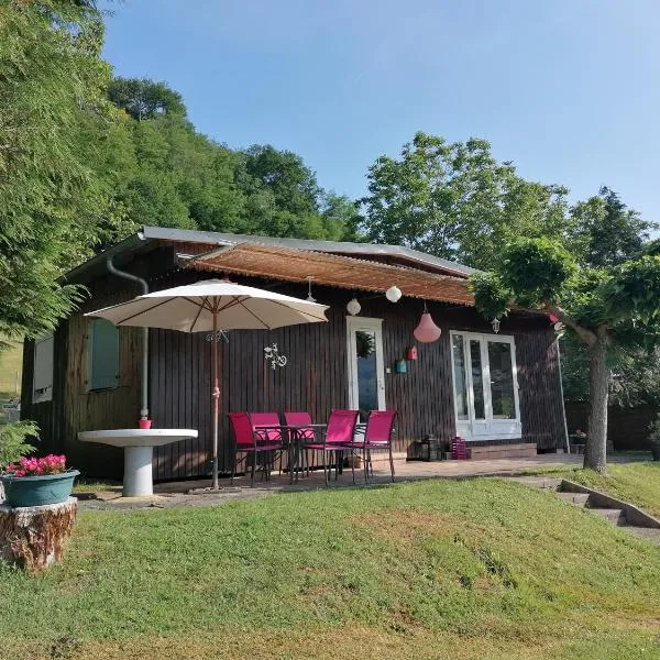 Chalet Fuchsia à Argentat，位于阿让塔的酒店