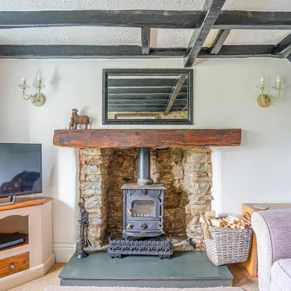 Cosy cottage in rural Ludlow, Seifton View Cottage Culmington，位于Broome的酒店