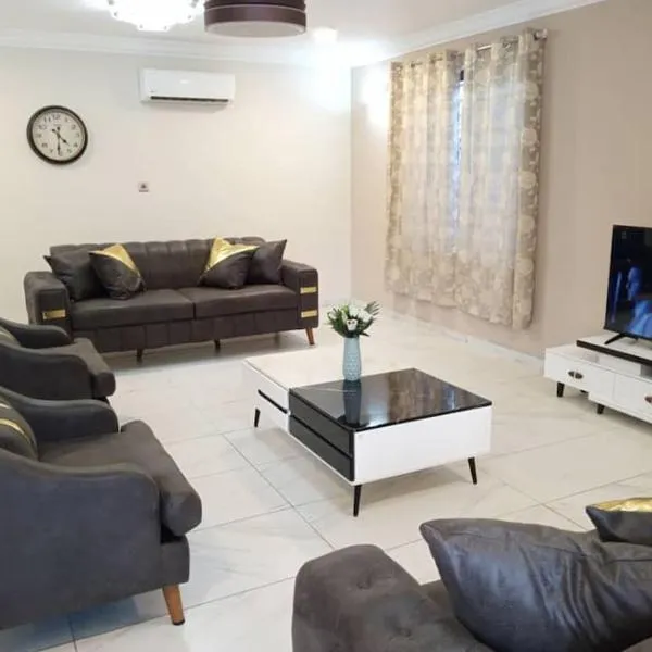 Cozy home in East Legon Hills，位于阿克拉的酒店