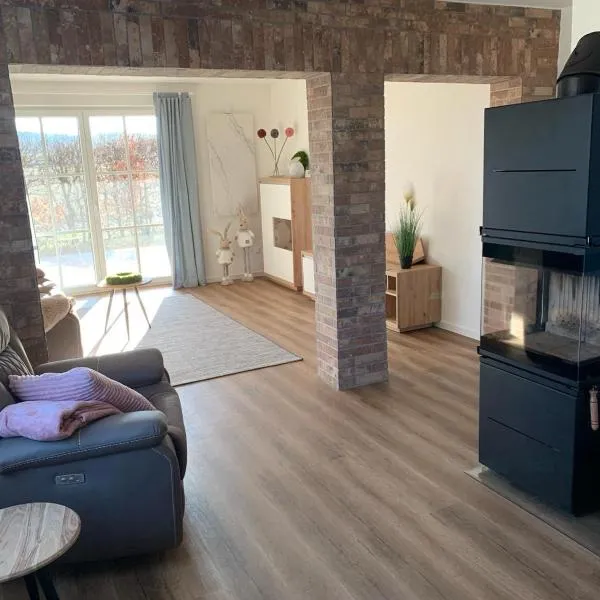 Außergewöhnliche Ferienwohnung in modernen Styl，位于Weiding的酒店