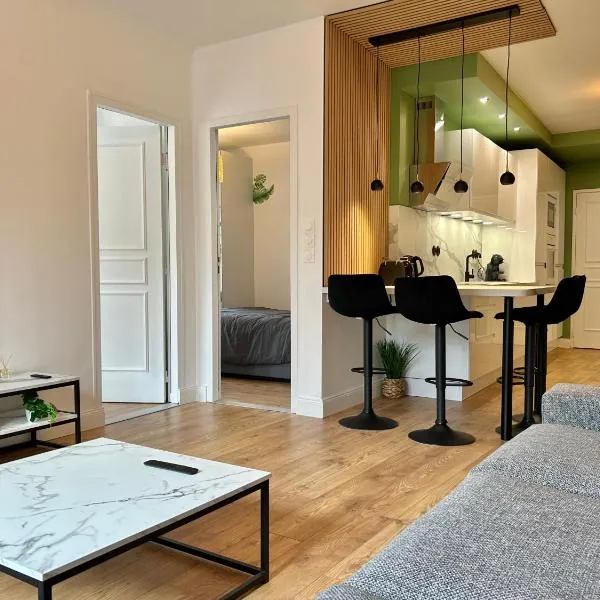 Le Chardon Nancy- 2 chambres- parking gratuit- proche transports et Zénith，位于南希的酒店