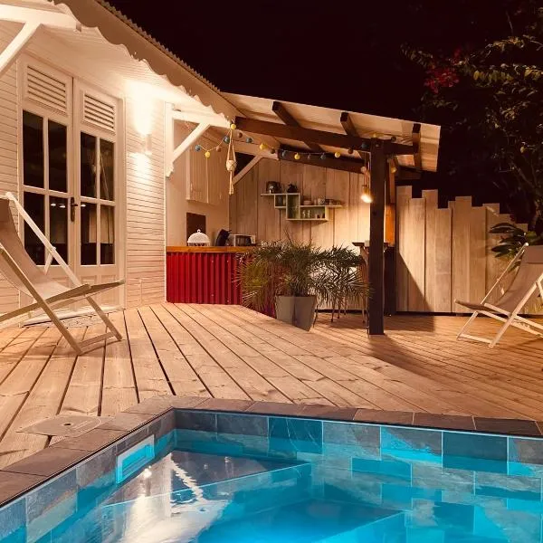 Les Coulirooms - Suite avec jacuzzi et grande terrasse，位于圣安尼的酒店