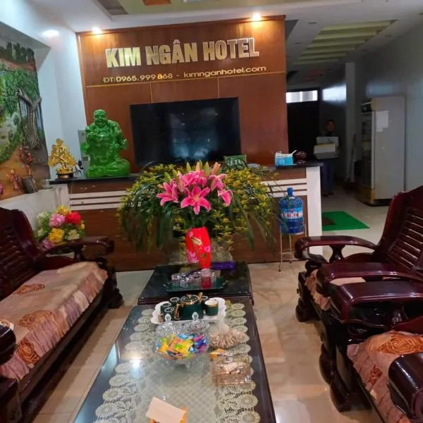 Kim Ngân Hotel Lào Cai，位于Chơ Mơi的酒店
