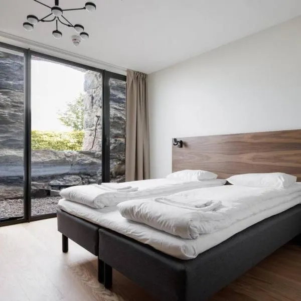 Brand new Studios Amidst Ancient Ruins Oasis，位于斯德哥尔摩的酒店