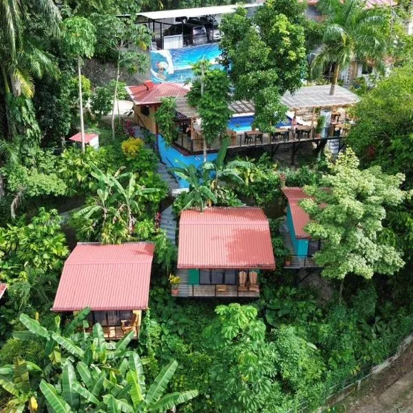 Villas In Sueño Private Jungle Hotel，位于曼努埃尔安东尼奥的酒店