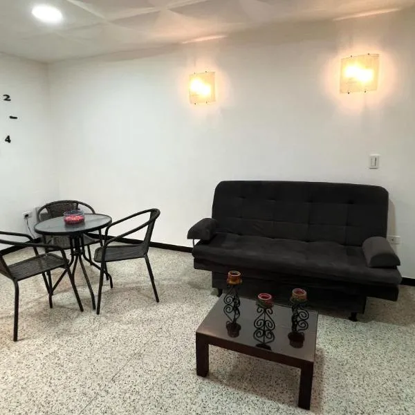 Apartamentos FM 205，位于Líbano的酒店