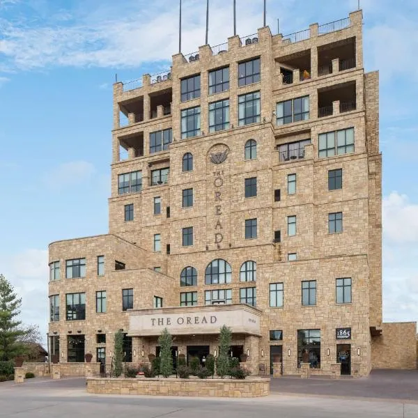 The Oread Lawrence, Tapestry Collection by Hilton，位于Lecompton的酒店