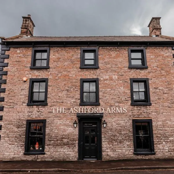 The Ashford Arms，位于Pilsley的酒店