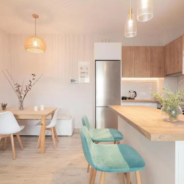 Andriana's 2-Bedroom countryside retreat，位于Pandokrátor的酒店