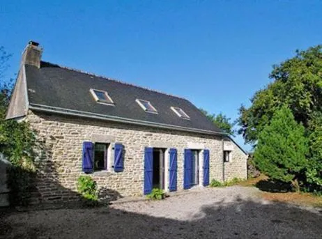 Charmante petite maison bretonne，位于Rosporden的酒店