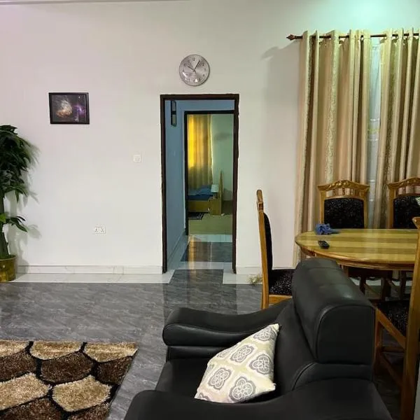 Stunning 2 Bedroom Affordable pl，位于库马西的酒店