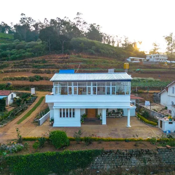 Autumn Farm Villa Ooty by VOYE HOMES - NB - 200 Meters Walkable Distace From The Parking Area，位于马西尼古蒂的酒店