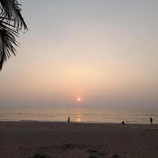 Sun Kissed Beach Stay，位于Kumta的酒店