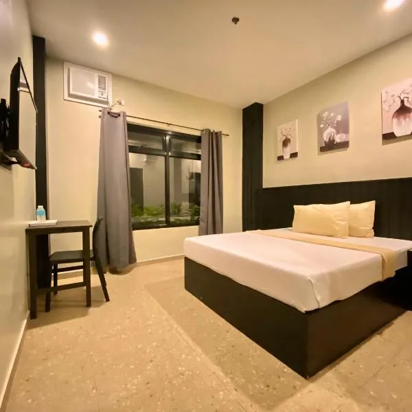 Rudolfo Suites，位于罗哈斯城的酒店