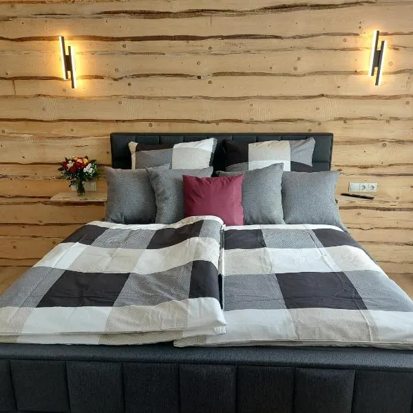 Premium Vulkaneifel Chalet，位于Lutzerath的酒店