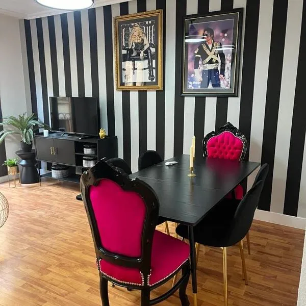 VIVIENDA DE USO TURÍSTICO ENJOY ÁVILA 4- DIVINO，位于阿维拉的酒店