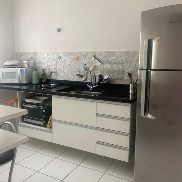 Apartamento térreo próximo ao Shopping Iguatemi，位于Votorantim的酒店