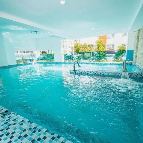 Stylish 1br Apt in Piantini/Serralles, Santo Dgo，位于圣多明各的酒店